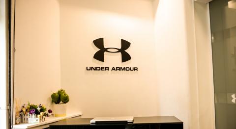 Fitnessweek διατροφολογικό κέντρο - Under Armour σπόνσορας
